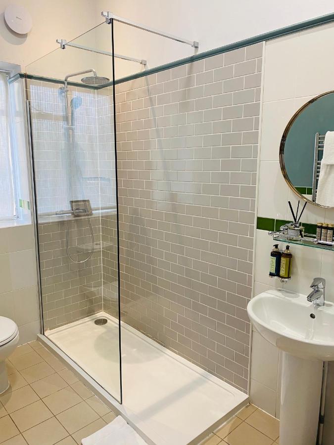 Embankment Hotel Bedford Eksteriør bilde